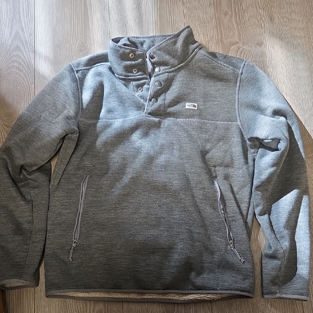 North Face Gray Fleece Pullover